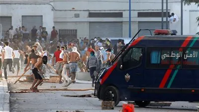 الجزائر: إطلاق الغاز المسيل للدموع بكثافة على المتظاهرين 