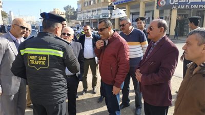 محافظ بورسعيد يتابع سير العمل في توسعة ورفع كفاءة الطرق (صور)