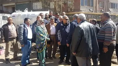 رئيس القابضة لمياه الشرب يتابع أعمال تحويلات المرافق بالجيزة (صور)