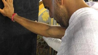 الرحالة الإماراتي ينهي رحلته في الحرم المكي