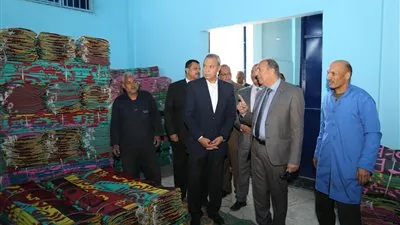 مجمع الصناعات الصغيرة في نجع حمادي.. مصانع بأيدي القوات المسلحة لتوفير فرص عمل لشباب قنا (صور)