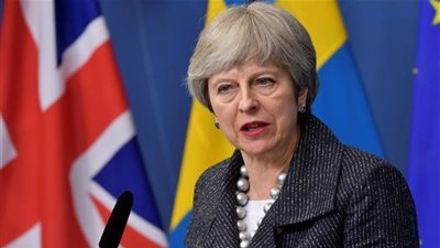 ماي تشدد على أهمية اتخاذ باكستان إجراء ضد الجماعات الإرهابية