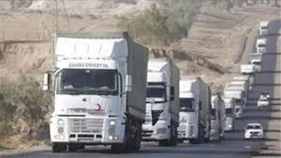 الشاحنات التركية تعبر إلى سوريا بعد انقطاع 8 سنوات