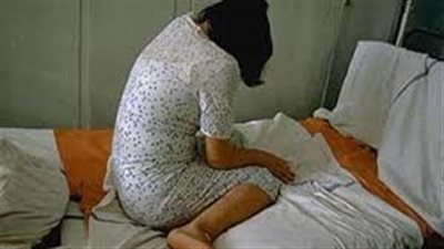 ربة منزل توهم زوجها بأنها 