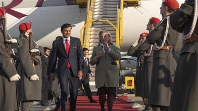 صحيفة نمساوية تهاجم بذخ أمير قطر خلال زيارته فيينا