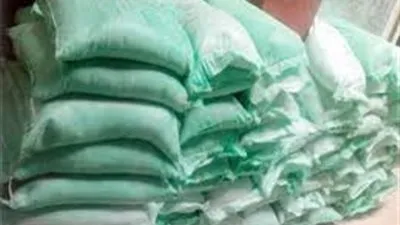 ضبط نصف طن دقيق مدعم قبل بيعه بالسوق السوداء بمركز باريس بالوادي الجديد