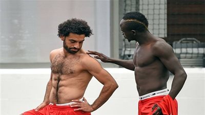 ساديو ماني يسخر من صراعه مع محمد صلاح