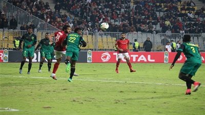 الأهلي يتدرب في الكونغو ويحصل على 