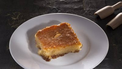 طريقة تحضير البسبوسة السادة