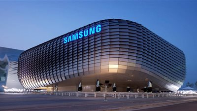 سامسونج تعمل على هاتفين جديدة بشاشات مرنة قابلة للطي