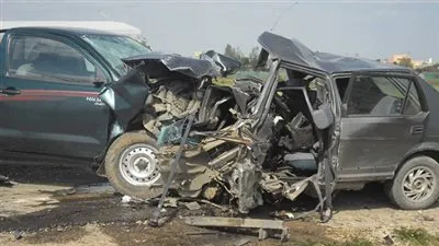 إصابة 4 أشخاص صدمتهم سيارة بطريق الأوتوستراد