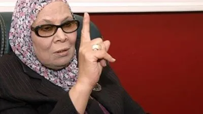 آمنة نصير: المرأة حصلت على حقوقها بالدعم المعنوي وليس التطبيقي