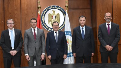  توقيع اتفاقية بترولية جديدة بين هيئة البترول وديا الألمانية باستثمارات 20 مليون دولار 