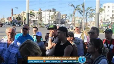 توافد السائحين لزيارة ميدان الدهار وسوق الخضار بالغردقة (فيديو وصور)