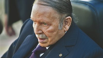 عاجل.. المعارضة الجزائرية تطالب باستقالة بوتفليقة 