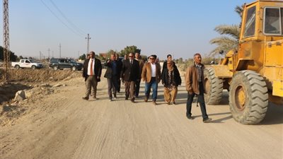 محافظ الفيوم يتفقد أعمال تطوير الميادين وتأهيل الطرق بيوسف الصديق