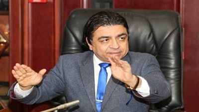 عاجل| صحيفة: جهات عليا تحقق في قرار وزيرة الصحة بإقالة عميد معهد القلب