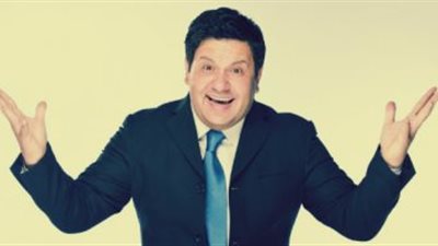 جولة مع الفنانين.. إدوارد للمرأة في يومها العالمي: كل سنة وكل ست بخير