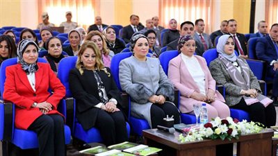 انتصار السيسي: المرأة هي القلب والمركز من الإنسانية ومن كل الدنيا 