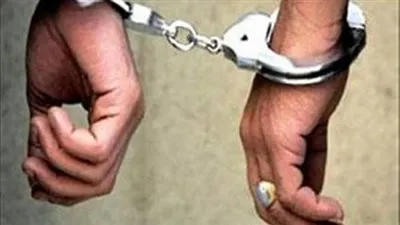 ضبط أصحاب شركة وهمية للنصب على المواطنين بدعوى تسفيرهم للخارج في الغربية 