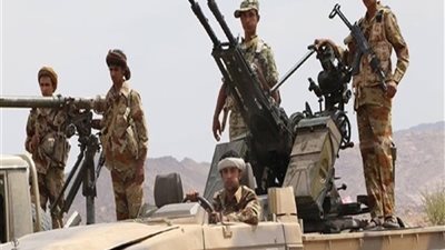 اندلاع معارك عنيقة بين القوات اليمنية والميليشيا الانقلابية غربى البلاد