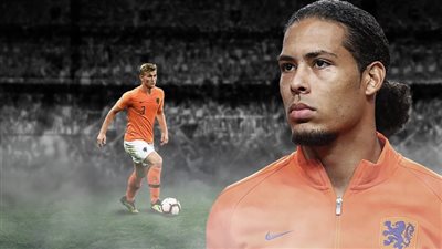 دي ليخت يُغازل ليفربول