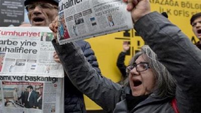 المونيتور: تركيا أصبحت  حقل ألغام للصحفيين الأجانب