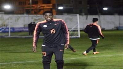 شيلونجو: مباراة سموحة صعبة.. وانضمامي لمنتخب بلادي شرف كبير