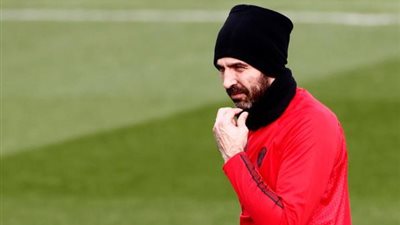 بوفون يواجه شبح الإقصاء من حراسة مرمى سان جيرمان والسبب غريب