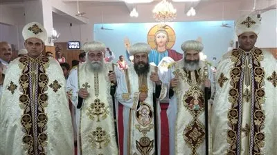 سيامة كاهنين بإيبارشية السويس