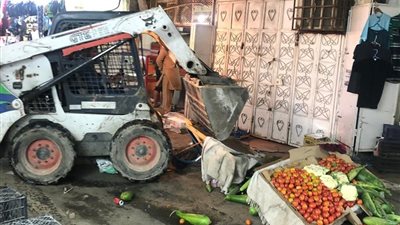 مصادرة وإتلاف أطنان من اللحوم والخضراوات والأسماك بنكاسة مكة