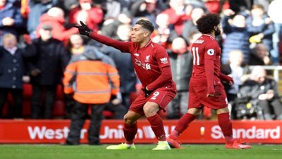 محمد صلاح يتسبب في الهدف الثالث لليفربول أمام بيرنلي (فيديو)