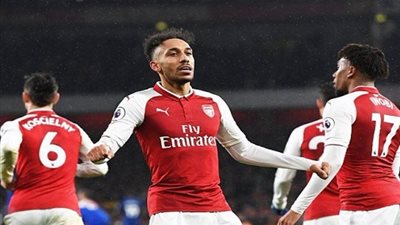 أوباميانج يقود هجوم أرسنال أمام مانشستر يونايتد في الدوري الإنجليزي