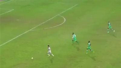 مهاجم الزمالك يقلد رمضان صبحي في مباراة جورماهيا (فيديو)