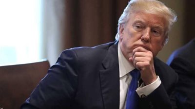 رئيس الاحتياطي الفيدرالي الأمريكي يتحدى ترامب