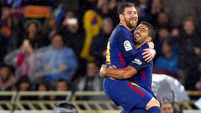 برشلونة يحرج ميسي وسواريز