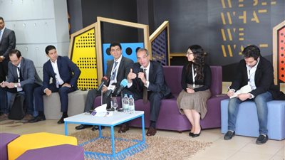 وزير الاتصالات: اعداد استراتيجية وطنية للذكاء الاصطناعي بالتعاون مع وزارة التعليم العالي 