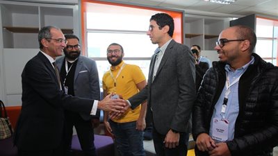 وزير الاتصالات يلتقي أفضل 30 شركة ناشئة من رواد الأعمال الشباب المتميزين (صور)