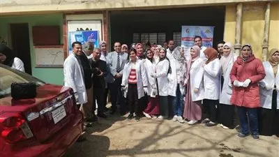 الكشف على 119 حالة بيطرية في قافلة مجانية لقرية شبلنجة ببنها (صور)