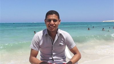 البحيرة تتشح بالسواد انتظارا لوصول جثمان ضحية تحطم الطائرة الإثيوبية (صور)