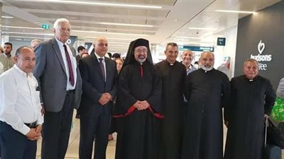 البطريرك إبراهيم اسحق يصل سيدنى ويستقبله سفير مصر