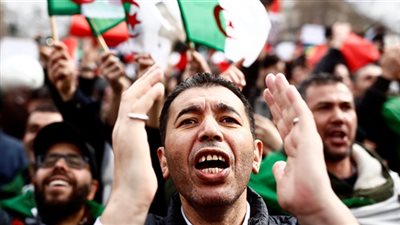 تجدد التظاهرات.. آخر مستجدات الأحداث بالجزائر