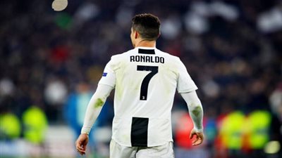 نجم يوفنتوس يصف رونالدو بكلمة واحدة