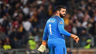 حارس ليفربول يخالف محمد صلاح