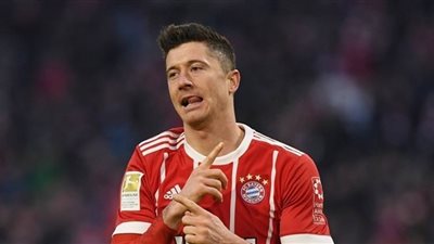 ليفاندوفسكي يحسم مصيره مع بايرن ميونيخ