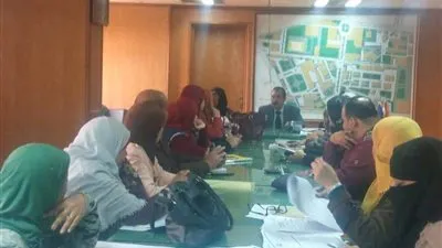 وكيل صحة السويس يعقد اجتماع تمهيدي للحملة القومية للقضاء على الديدان (صور)