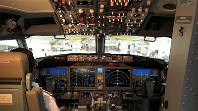 كولومبيا تحظر تحليق طائرات 