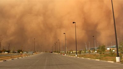 الوادي الجديد تشهد رياح خفيفة محملة بالأتربة مع انخفاض طفيف في الحرارة