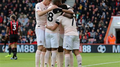 برشلونة يكشف حقيقة ضم نجم مانشستر يونايتد