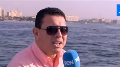 عمرو عبدالحميد يفاجئ أهالي النوبة بالغناء باللهجة النوبية